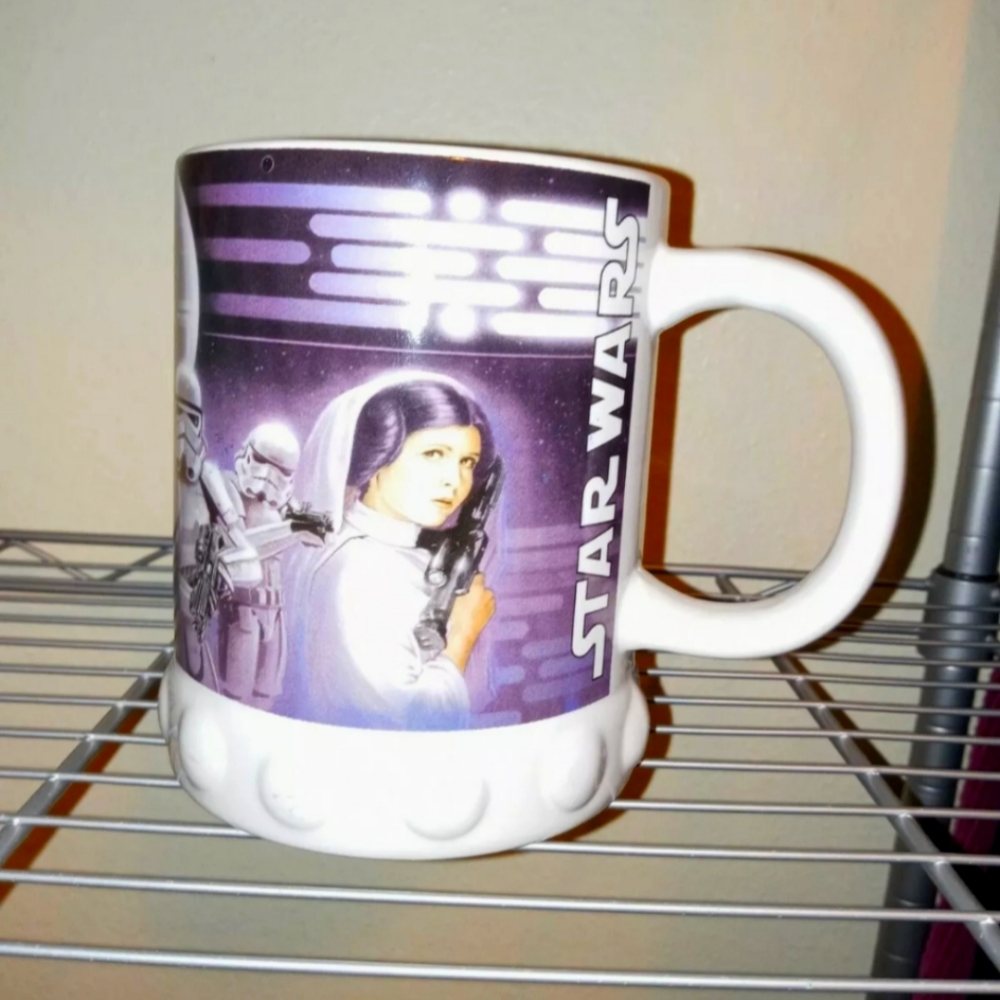 "STAR WARS" 16oz  Ceramic Mug, 2012 Lucas Films LTD, " Gallerie"